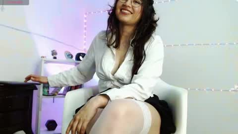 Snapshot of tami_ramirez__ chatting on 03-02-25, 11:53 Tami online show from 03-02-25, 11:53