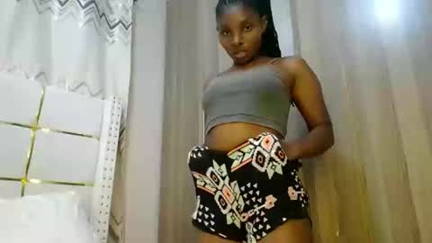 Snapshot of tamia538235 chatting on 01-27-25, 11:33 tamia online show from 01-27-25, 11:33