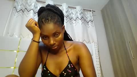 Snapshot of tamia538235 chatting on 01-28-25, 09:50 tamia online show from 01-28-25, 09:50