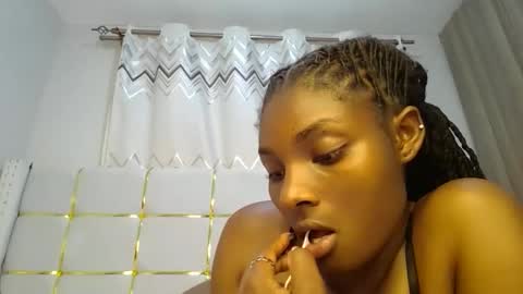 Snapshot of tamia538235 chatting on 02-16-25, 08:44 tamia online show from 02-16-25, 08:44