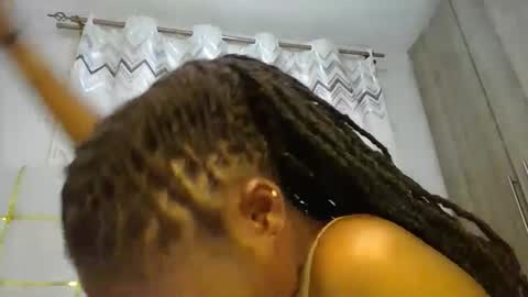 Snapshot of tamia538235 chatting on 02-19-25, 03:28 tamia online show from 02-19-25, 03:28