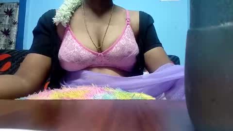 Snapshot of tamilmadhi520 chatting on 05-16-26, 05:45 tamilmadhi520 online show from 05-16-26, 05:45