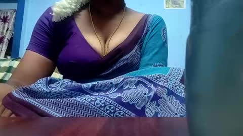 Snapshot of tamilmadhi520 chatting on 05-20-26, 06:25 tamilmadhi520 online show from 05-20-26, 06:25
