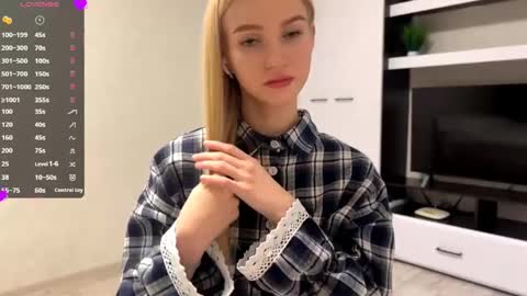 Snapshot of tammieprotano chatting on 05-15-26, 02:13 Melissa online show from 05-15-26, 02:13