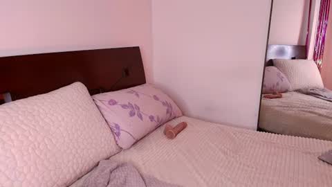 Snapshot of tammycutee0 chatting on 06-28-26, 01:33 TammyCutee online show from 06-28-26, 01:33