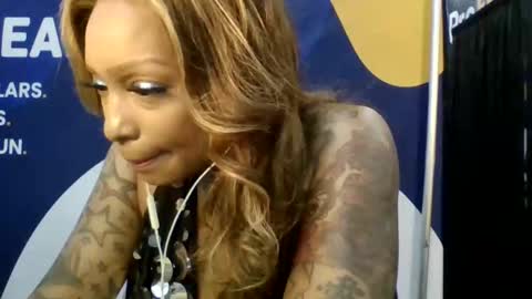 Tammygold online show from 10-26-25, 06:14