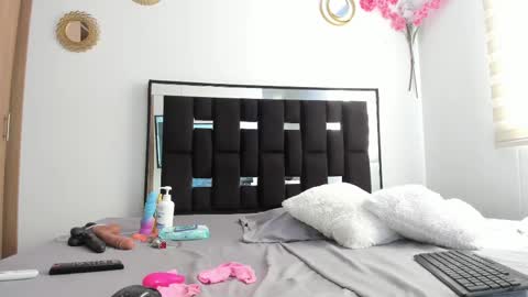 tammysanz online show from 11-22-25, 04:39