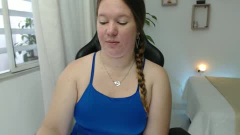 Snapshot of tamy_shine87 chatting on 12-17-24, 06:31 Im Samy online show from 12-17-24, 06:31