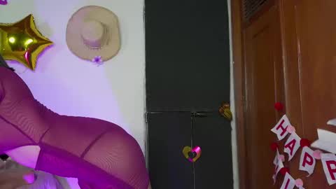 Tamy online show from 09-26-25, 04:27