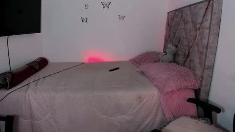 Tania online show from 11-28-25, 09:56