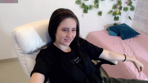 Tania  online show from 11-04-25, 03:44