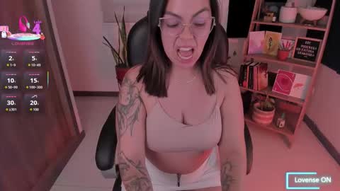 Snapshot of taniavelvet chatting on 02-09-26, 10:03 Tania Velvet online show from 02-09-26, 10:03