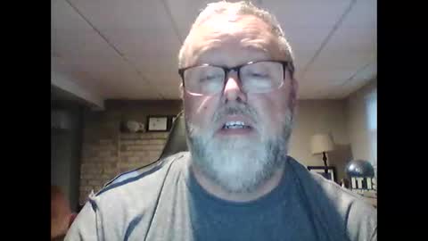 Snapshot of tank106 chatting on 04-04-26, 11:35 tank106 online show from 04-04-26, 11:35