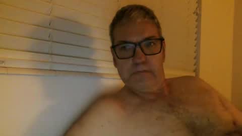 Snapshot of tankguy73 chatting on 03-01-25, 04:37 tankguy73 online show from 03-01-25, 04:37