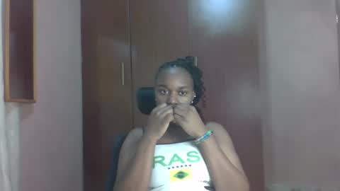 Snapshot of tannia004 chatting on 12-25-24, 06:52 tania online show from 12-25-24, 06:52