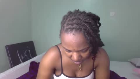 Snapshot of tannia004 chatting on 01-05-25, 01:36 tania online show from 01-05-25, 01:36