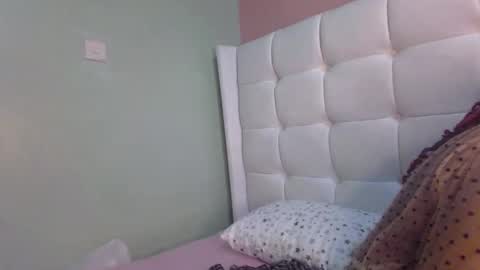 Snapshot of tannia004 chatting on 01-09-25, 06:36 tania online show from 01-09-25, 06:36