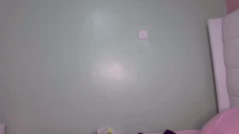 Snapshot of tannia004 chatting on 01-12-25, 08:03 tania online show from 01-12-25, 08:03