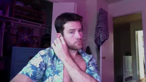 Snapshot of tantrichealing chatting on 05-17-26, 01:07 Dr. Love online show from 05-17-26, 01:07