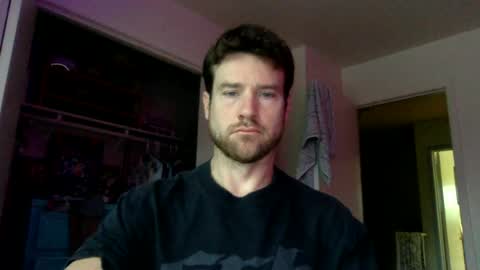 Snapshot of tantrichealing chatting on 06-12-26, 12:26 Dr. Love online show from 06-12-26, 12:26