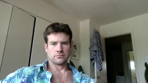 Snapshot of tantrichealing chatting on 07-17-26, 10:14 Dr. Love online show from 07-17-26, 10:14