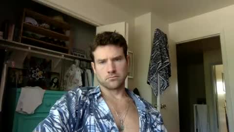 Snapshot of tantrichealing chatting on 07-20-26, 05:15 Dr. Love online show from 07-20-26, 05:15