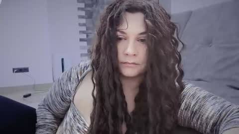 Snapshot of tanya_vader chatting on 04-08-26, 10:21 Vader online show from 04-08-26, 10:21