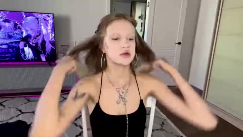 Snapshot of tanyaquartaro chatting on 02-12-26, 11:05 Alisa online show from 02-12-26, 11:05