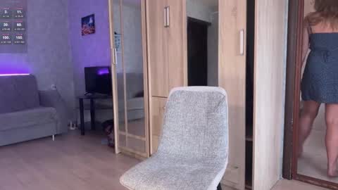 Tara online show from 10-19-25, 10:16