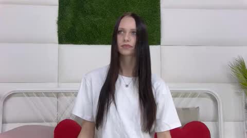 taraharriss online show from 10-19-25, 08:26