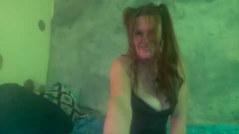 tara lynn online show from 01-09-25, 05:34