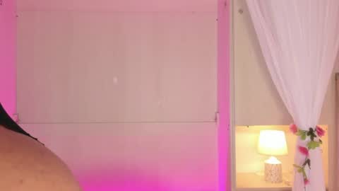 Snapshot of tarawiilson_ chatting on 07-15-26, 08:03 T A R A online show from 07-15-26, 08:03