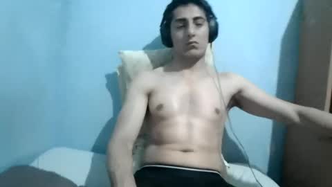 Snapshot of tarzan_07 chatting on 06-25-26, 05:34 tarzan_07 online show from 06-25-26, 05:34