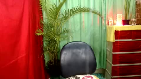 Snapshot of tarzan_boy69 chatting on 02-06-26, 07:06 TARZAN online show from 02-06-26, 07:06