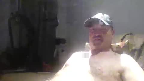 Snapshot of tarzeny77 chatting on 04-27-26, 03:15 tarzeny77 online show from 04-27-26, 03:15
