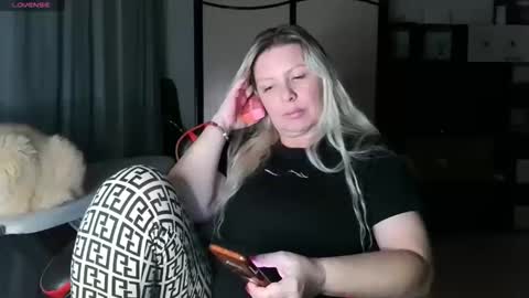 Tasha  Moon online show from 10-24-25, 05:09