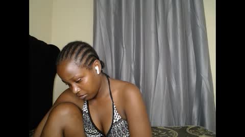 Snapshot of tasha_kimmy chatting on 12-16-25, 06:02 Ireen online show from 12-16-25, 06:02