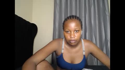 Snapshot of tasha_kimmy chatting on 12-21-25, 05:31 Ireen online show from 12-21-25, 05:31