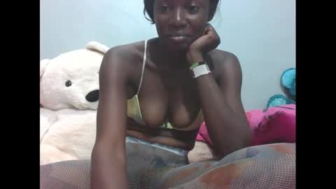Snapshot of tasha_maya chatting on 01-08-25, 06:31 milan online show from 01-08-25, 06:31