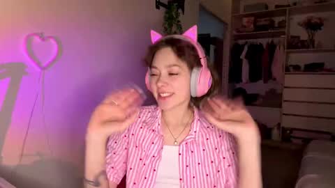 Darlin online show from 02-23-26, 10:07