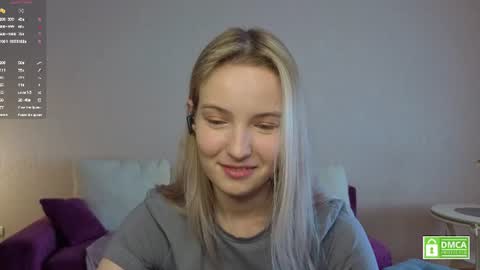 Snapshot of tashinapetitto chatting on 07-14-26, 07:35 Your Ressie online show from 07-14-26, 07:35