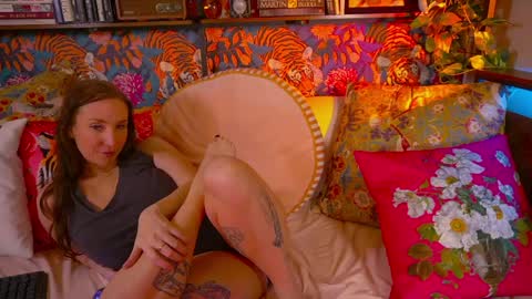 Snapshot of task_manager chatting on 03-30-26, 03:02 Vivian Clark online show from 03-30-26, 03:02