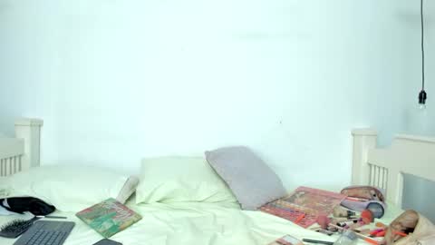 tasty_alan_ online show from 10-31-25, 08:54