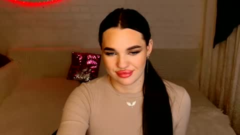 Snapshot of tasty_babyy chatting on 12-17-24, 02:33 tasty_babyy online show from 12-17-24, 02:33