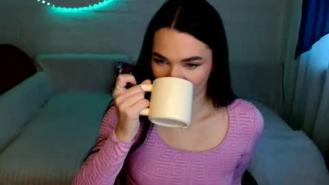 Snapshot of tasty_babyy chatting on 11-28-25, 07:33 tasty_babyy online show from 11-28-25, 07:33