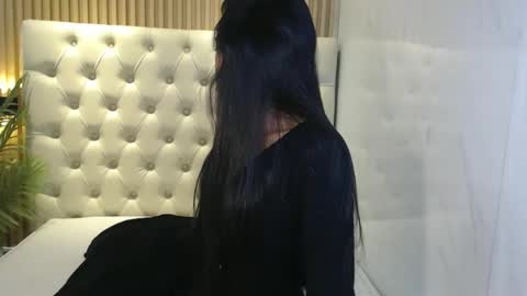 Snapshot of tasty_hazel chatting on 10-26-25, 06:47 HAZEL online show from 10-26-25, 06:47