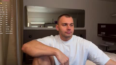 Snapshot of tasty_justin chatting on 09-09-25, 10:20 My shows 2100500 UTC3 online show from 09-09-25, 10:20