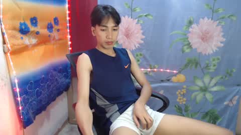Snapshot of tastylicious_kim chatting on 01-11-25, 10:19 Ask me online show from 01-11-25, 10:19