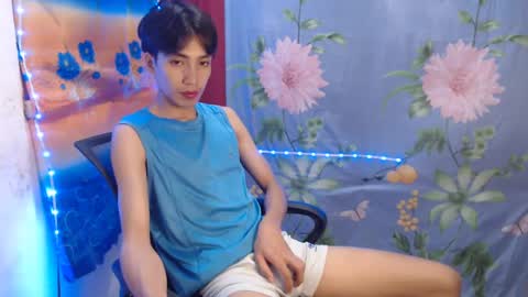 Snapshot of tastylicious_kim chatting on 01-29-25, 04:26 Ask me online show from 01-29-25, 04:26