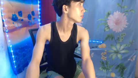 Snapshot of tastylicious_kim chatting on 01-30-25, 10:29 Ask me online show from 01-30-25, 10:29